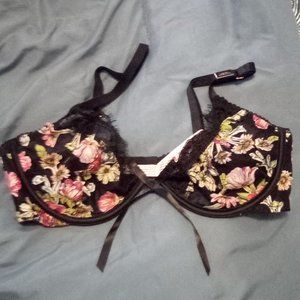 ⏬ Reduced!!! Dream Angles Demi Bra